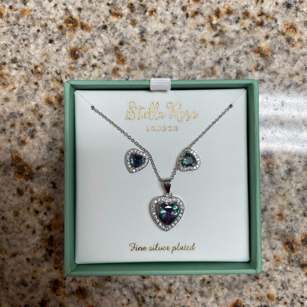 Stella Rose london necklace and earrings!! Silver plated